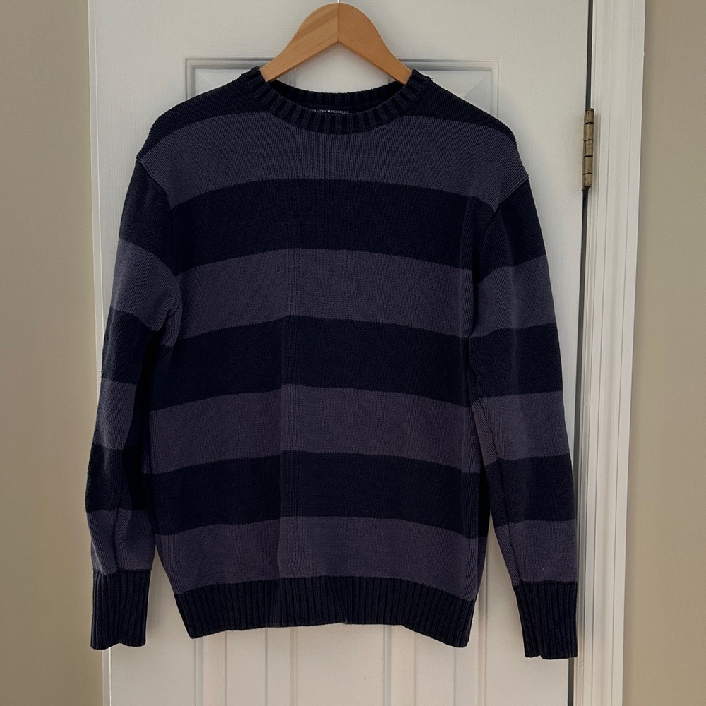 Brandy Melville Crewneck Sweater - navy and blue